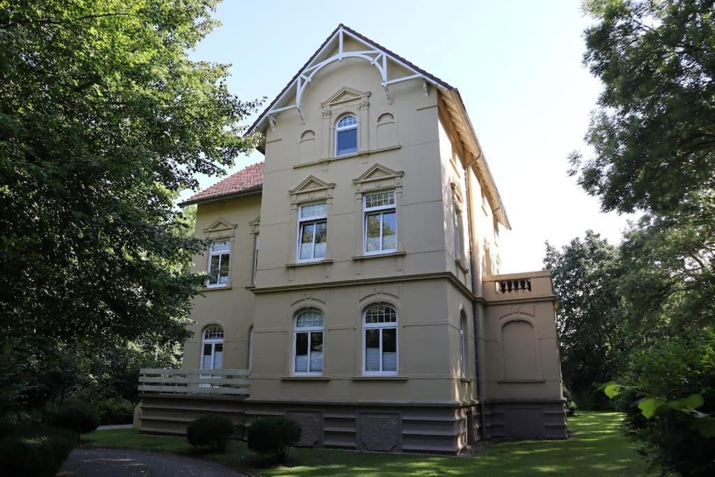 Emily'S Deichbude In Einer Historischen Villa In Dornumersiel Extérieur photo