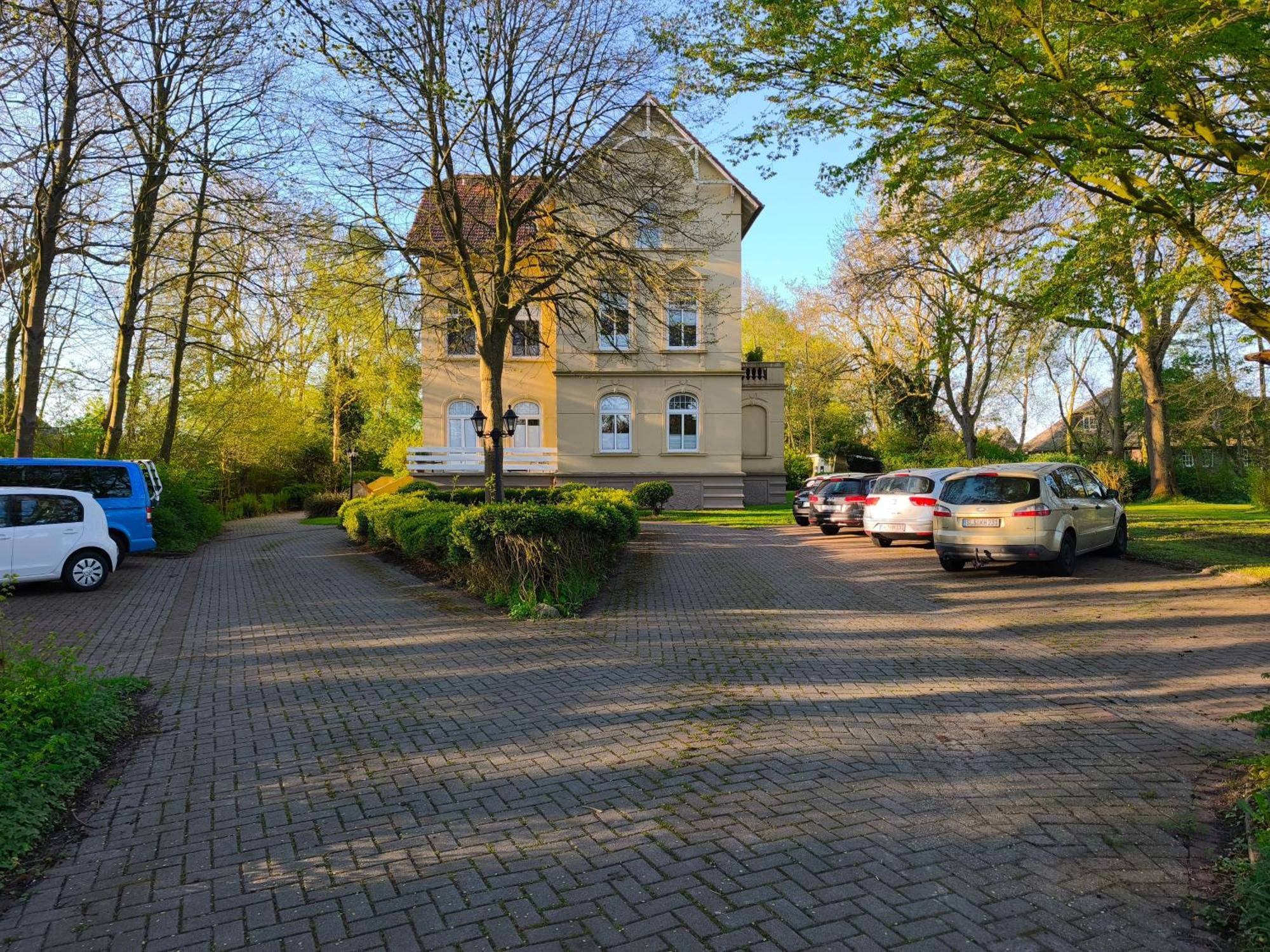 Emily'S Deichbude In Einer Historischen Villa In Dornumersiel Extérieur photo